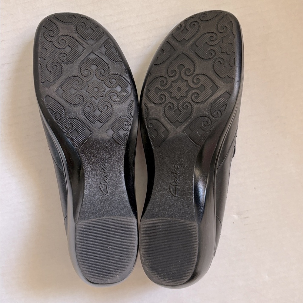 Clarks Blackberry Leather Slip On Loafers Black Casual Women’s 10 - Picture 7 of 8